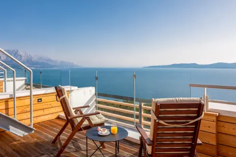 Omiš – Exkluzivní vila s bazénem a panoramatickým výhledem