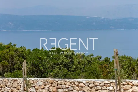 Hvar, Ivan Dolac - imanje u srcu otoka 140 000m2