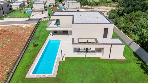Istrie, Labinci - Luxusní vila s bazénem 303,34 m2