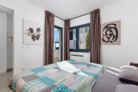 Stan 130 m², pogled na more, terasa i bazen – Opatija, Lovran