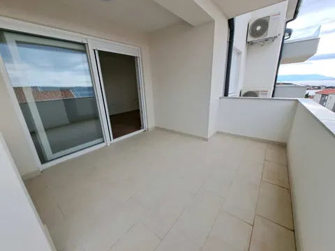 Crikvenica - Četverosoban stan s dvije terase 123 m2, novogradnja