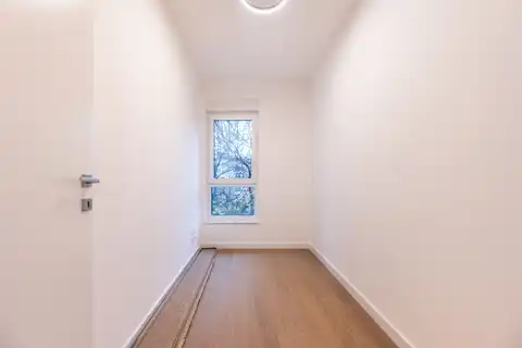 Zagreb, Maksimir – Trisobno stanovanje v novogradnji za najem