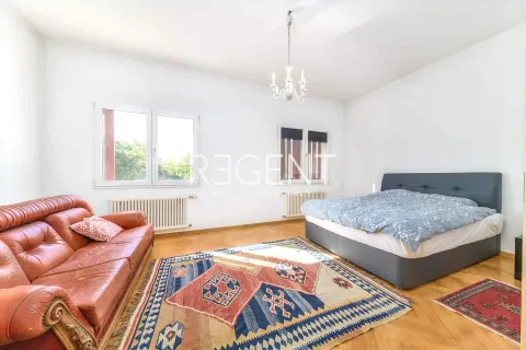 Zagrzeb, Šestine - Willa rodzinna otoczona zielenią 550 m2