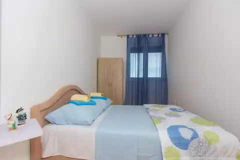 Split, Žnjan - Appartement de trois pièces avec loggia