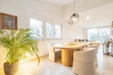 Загреб, Шребрняк – роскошная двухуровневая квартира в превосходном месте