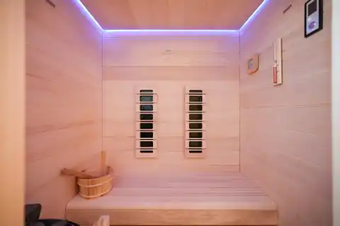 Privlaka - Dom szeregowy z basenem i tarasem na dachu.