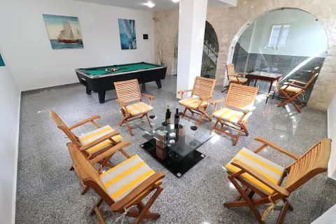 Otok Korčula, Vela Luka – Kamena kuća 252 m2