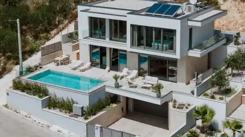 Vila 355 m², bazen, wellness i pogled na more – Split, Jesenice