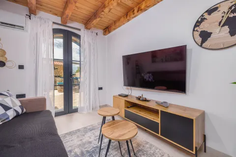 Krk - Luxusná vila na prenájom 135 m2