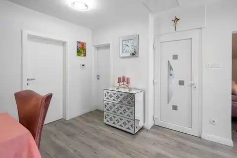 Kuća 340 m², Črnomerec — 2 stambene jedinice i poslovni prostor