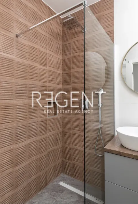 Split, Spinut - Penthouse k dlouhodobému pronájmu 78 m2