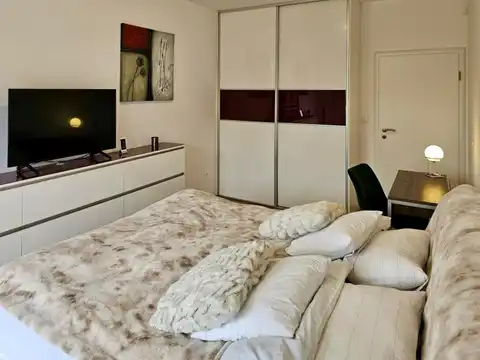 Загреб, Врапче - четырехкомнатная квартира с гаражом