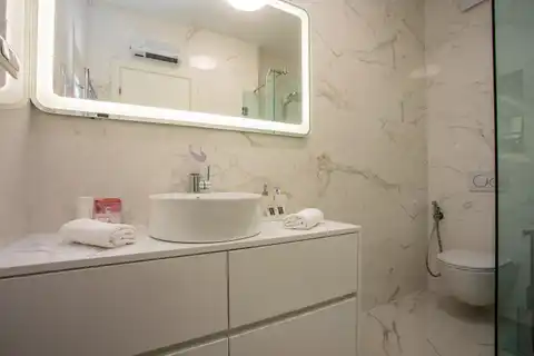 Split, Žnjan - Dvosoban stan sa loggiom i pogledom na more