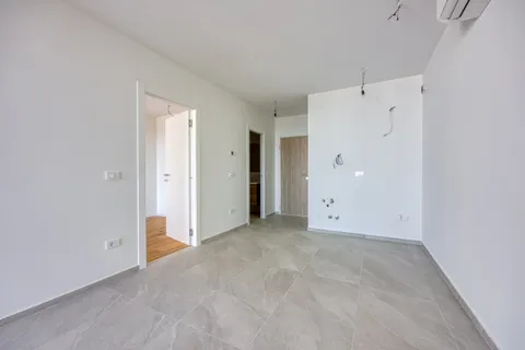 Istra, Novigrad - Dvosoban apartman u luksuznom stambenom kompleksu 55 m2