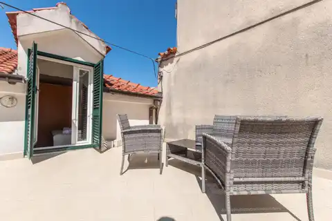 Makarska, Zentrum - Charmante Maisonette-Wohnung im Stadtkern