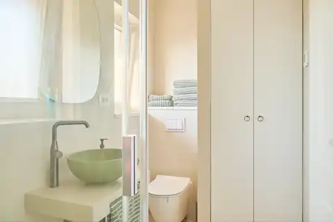 Zagreb, Maksimir - Dvosoban stan 45 m2 prvi najam