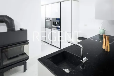 Hvar - villa in pietra dal design unico di 250m2