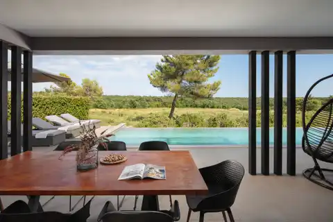 Vila 250 m², Vodnjan-okolica — bazen 78 m², okućnica 1600m2