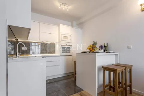 Split, Žnjan - Luxusní dvoupokojový penthouse 70 m2 s terasou