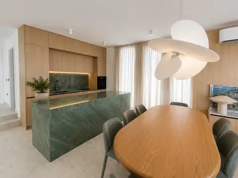 Turanj, Vila 180 m²— grijani bazen, pogled na more, 350 m od plaže