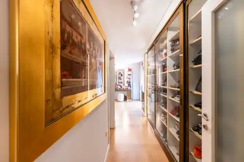 Zagreb, Vrbani III - luxurious penthouse, first row to the lake