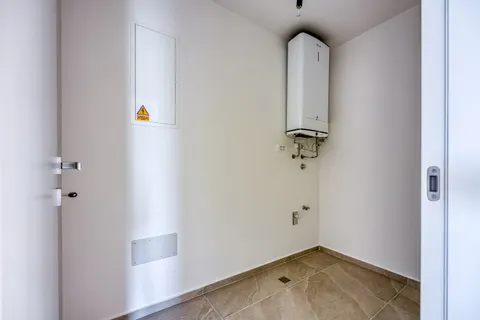 Istra, Novigrad - Trosoban apartman u luksuznom stambenom kompleksu 93 m2