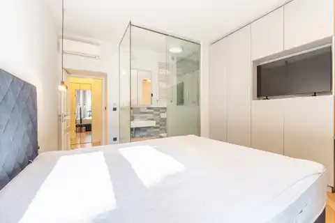 Zagreb, Nazorova Street - Renovated three-room apartment, a rarity on the market