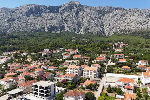 Pelješac, Orebić - Dvosoban apartman s loggiom i terasom u novogradnji