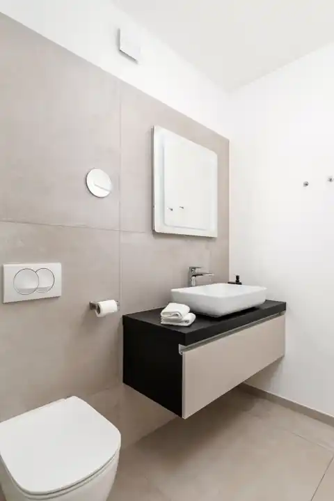 Stan 130 m², pogled na more, terasa i bazen – Opatija, Lovran