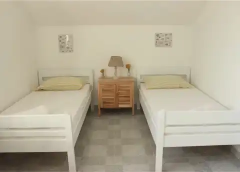 Zadar, Premuda - Kamienny dom z basenem