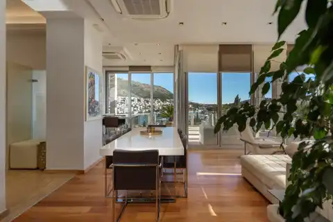 Dubrovnik, Lapad – penthouse 268 m², krovna terasa, bazen, garaža