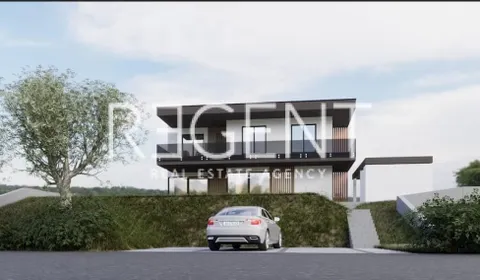 Šolta, Maslinica - Pozemok s projektom a povolením na výstavbu luxusnej vily 650 m2