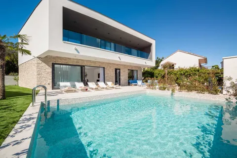 Rogoznica – Villa di lusso di 200 m2 sul mare