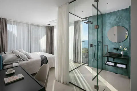 Sukošan – Luxusní moderní vila s bazénem 495 m2