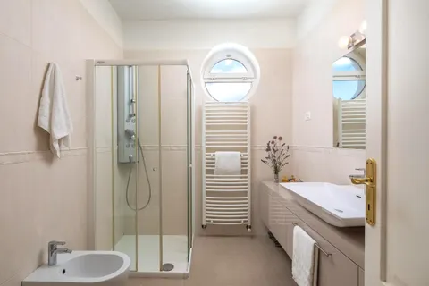 Istrie, Poreč – Villa spacieuse et élégante avec piscine de 400 m2