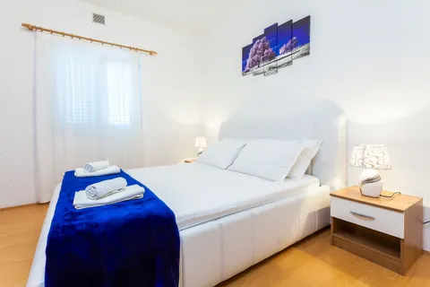 Ostrov Korčula – Okouzlující vila v zátoce s bazénem 460 m2