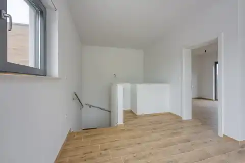 Kaštelir-Labinci - Dvojna kuća s bazenom i pogledom na more