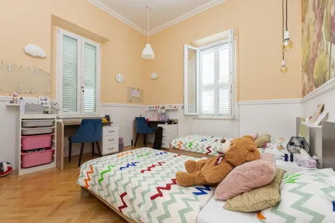 Długi Rat, Jesenice - Przestronne dwupokojowe mieszkanie 76 m2 z balkonem, 50 m od morza