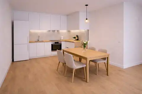 Makarska, Zelenka - dvosoban stan u novogradnji s terasom i vrtom