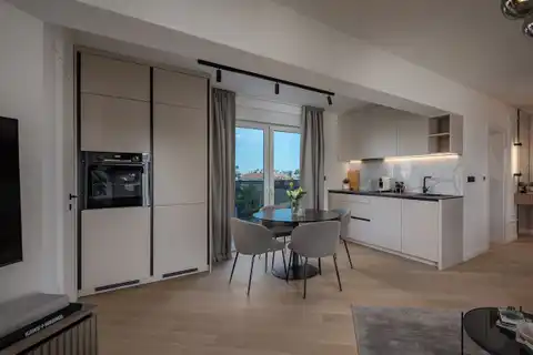 Zagreb, Rudeš - Luksuzan penthouse za život i investiciju