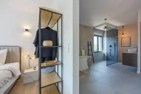 Istra, Svetvinčenat - Moderna vila s grijanim bazenom