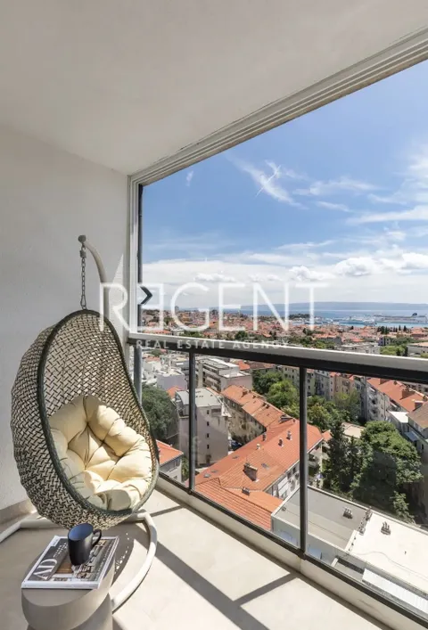 Split, Spinut - Penthouse k dlouhodobému pronájmu 78 m2