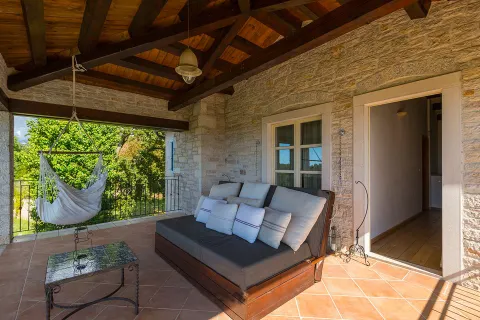 Istrie, Sveti Lovreč – Luxusní kamenná vila