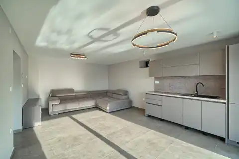 Ražanj – Vila s bazenom i panoramskim pogledom na more