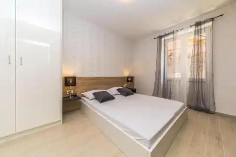 Makarska, Baška Voda - Apartamentowiec z 18 jednostkami mieszkalnymi