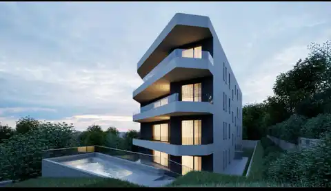 Stanovanje 126 m², Volosko-Opatija — terasa 37 m², 2 garaži, 2 spalnici