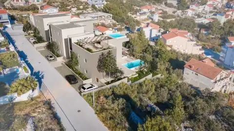 Трогир, Марина - Трехкомнатная квартира с бассейном в современном новом здании