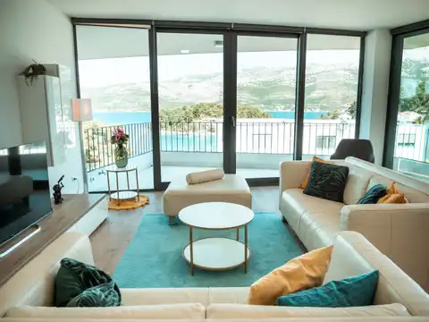 Korčula- Luksuzan apartman s terasom i garažom u ekskluzivnom kompleks