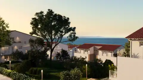 Novi Vinodolski, Mövenpick – penthouse u drugom redu do mora