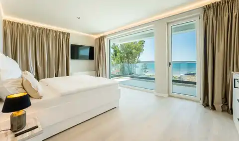 Ražanac, Ljubač - Moderna vila uz more s wellnessom i bazenom